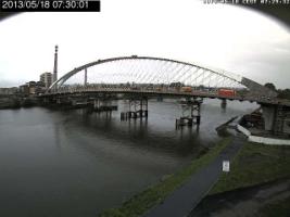 073001_947093772.jpg