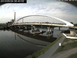 084002_790048970.jpg