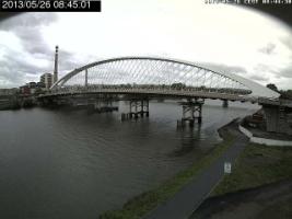 084501_748446596.jpg