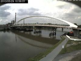 105601_961840211.jpg