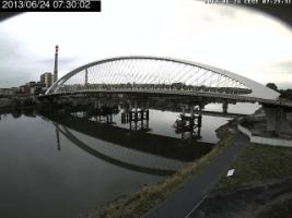 073002_401546246.jpg