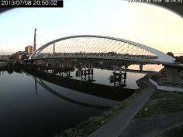 205002_421885447.jpg