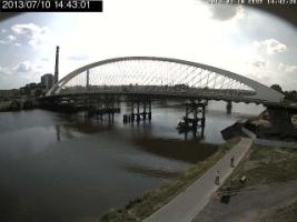 144301_551068264.jpg