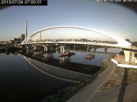 070001_995561728.jpg