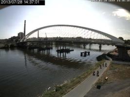 143701_889570813.jpg