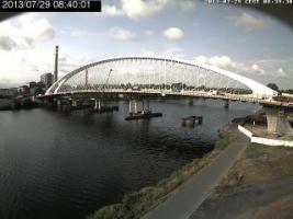 084001_439761397.jpg