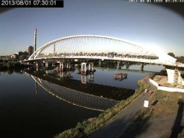 073001_589383450.jpg