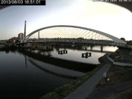 185101_930249676.jpg