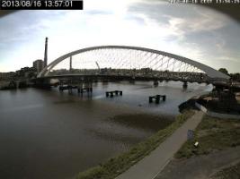 135701_475621648.jpg