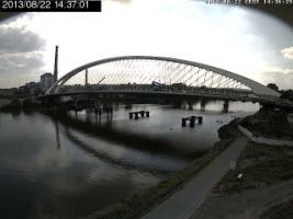 143701_445759952.jpg