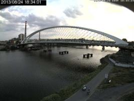183401_928545032.jpg
