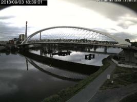 183901_905351253.jpg